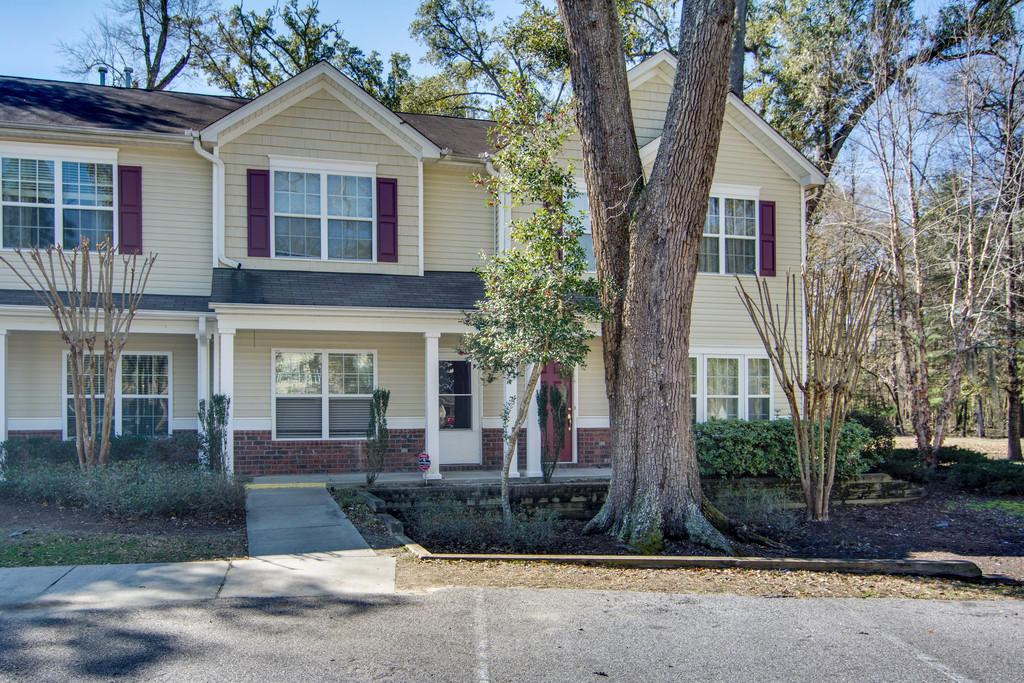 302 Chinquapin Drive, Summerville, SC 29485