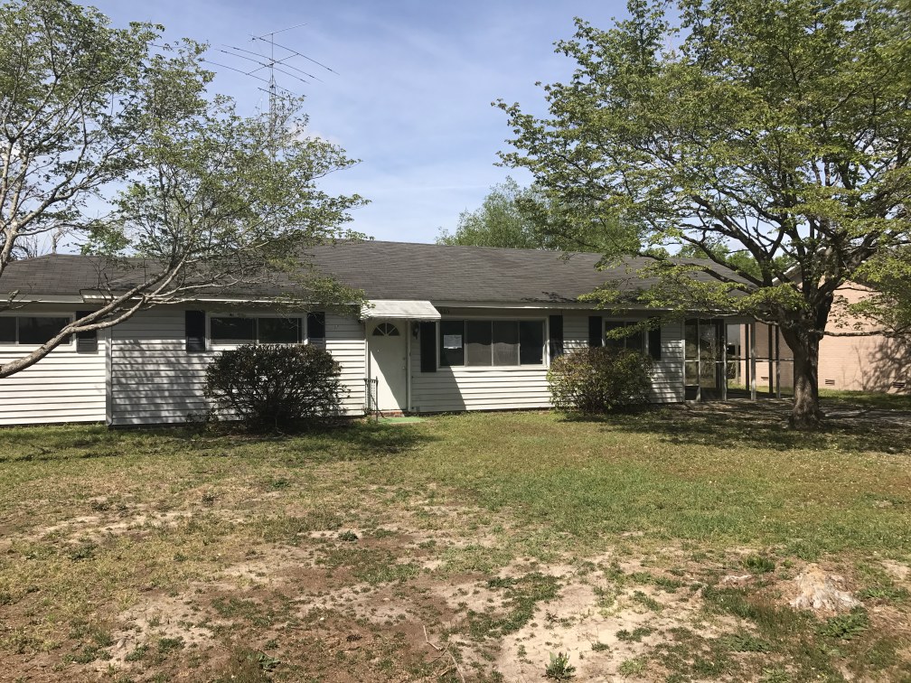 1805 Hazel DrFlorence, SC, 29501Florence County