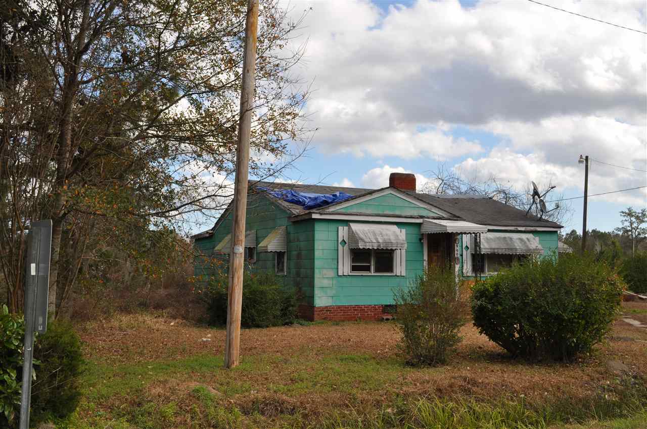 900 Bucksport Road, Conway, SC 29527