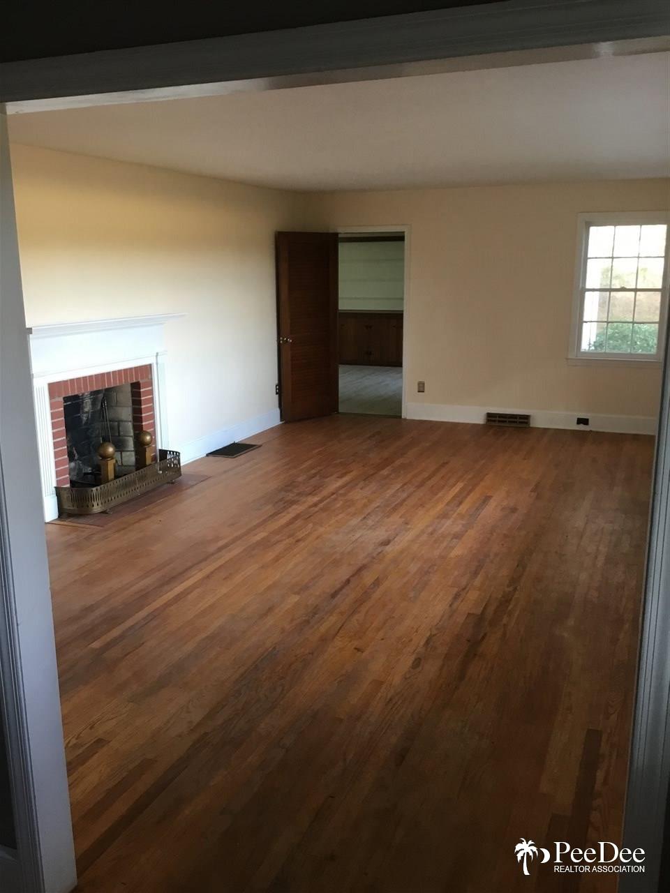 2217 Hummingbird Str, Hartsville, SC 29550