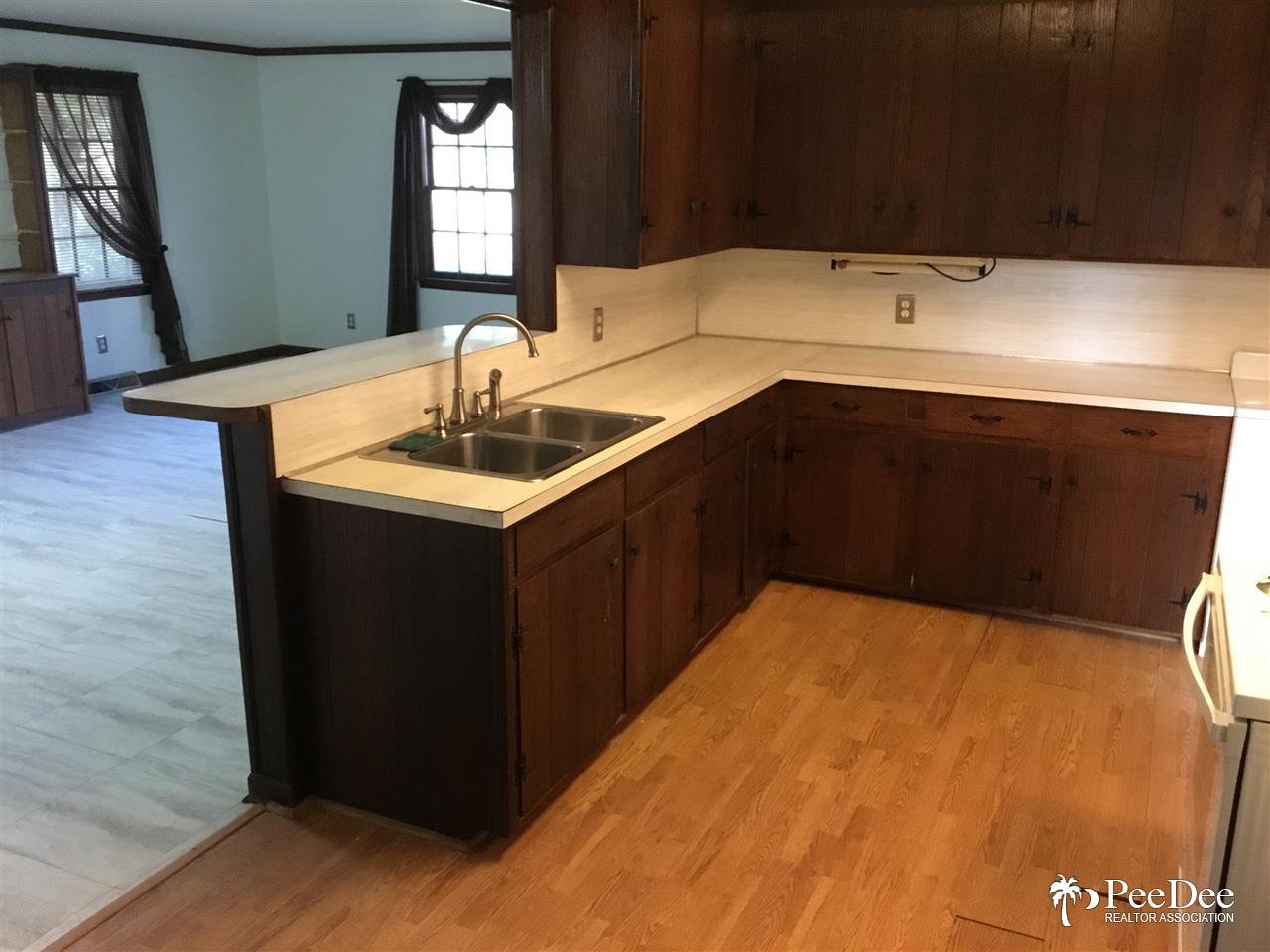 2217 Hummingbird Str, Hartsville, SC 29550