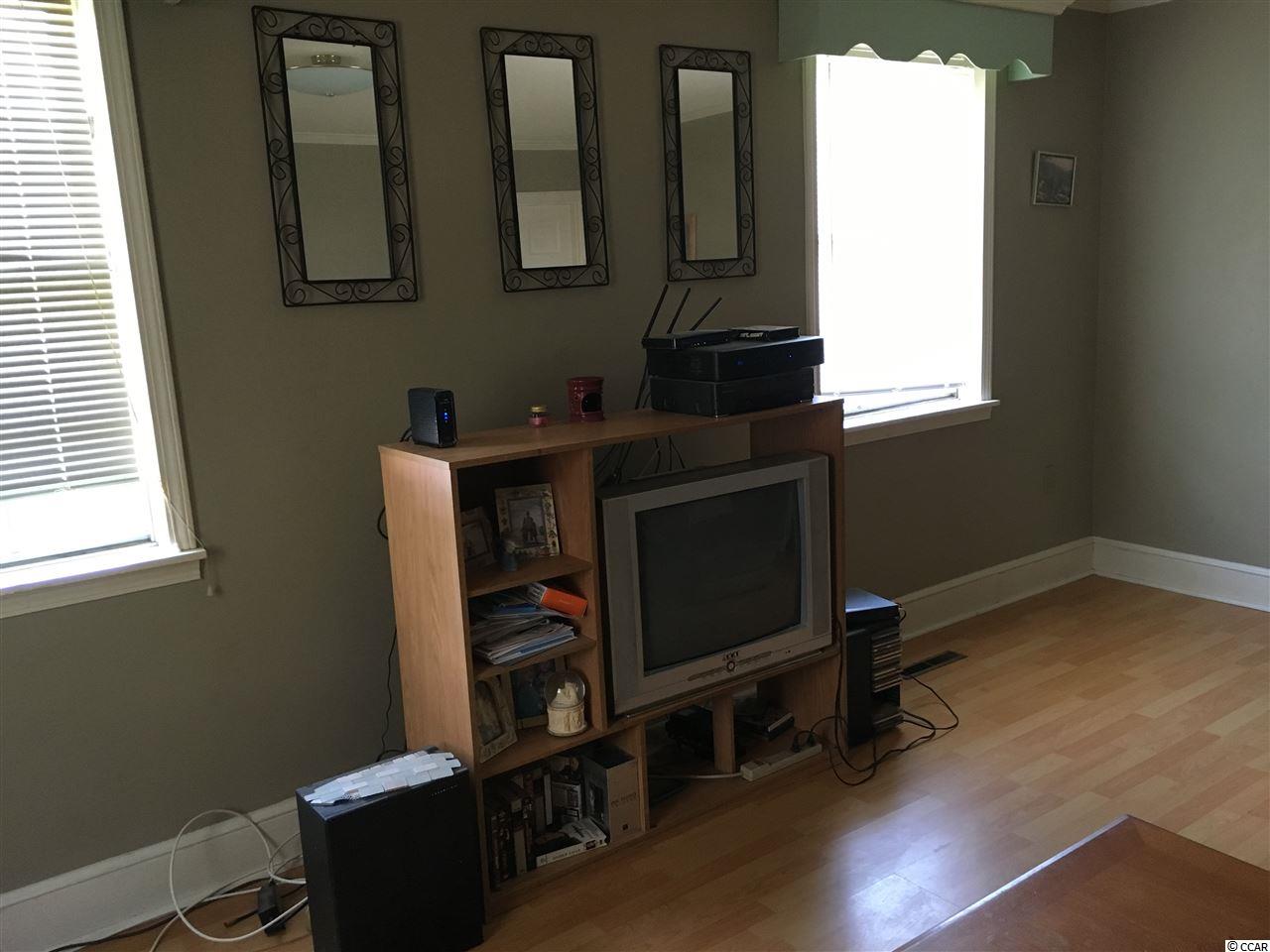 203 S McDaniel Street, Hemingway, SC 29554