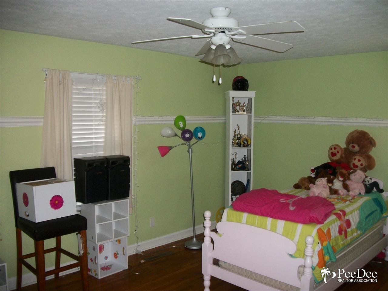 907 Allen Dr., Marion, SC 29571
