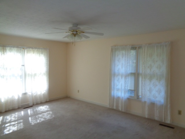 904 Allen Dr., Marion, SC 29571