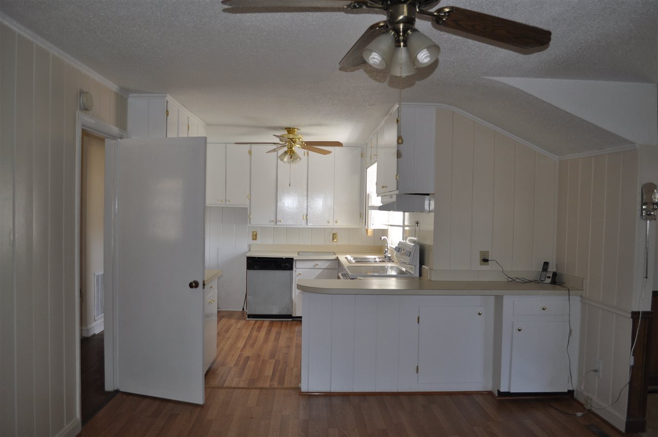 1008 Walnut Street, Marion, SC 29571