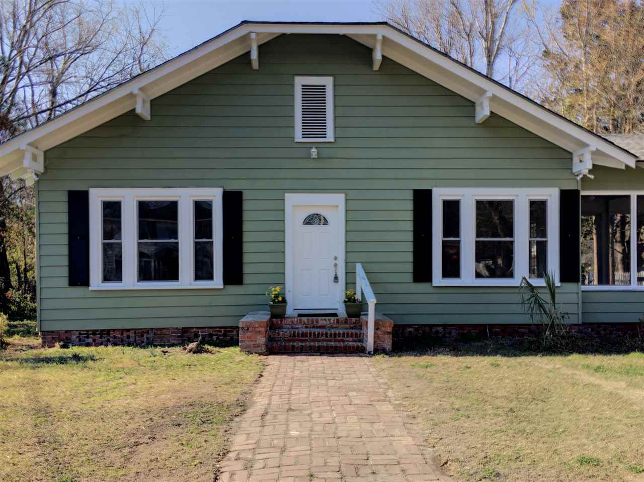 202 Dunlop, Marion, SC 29571
