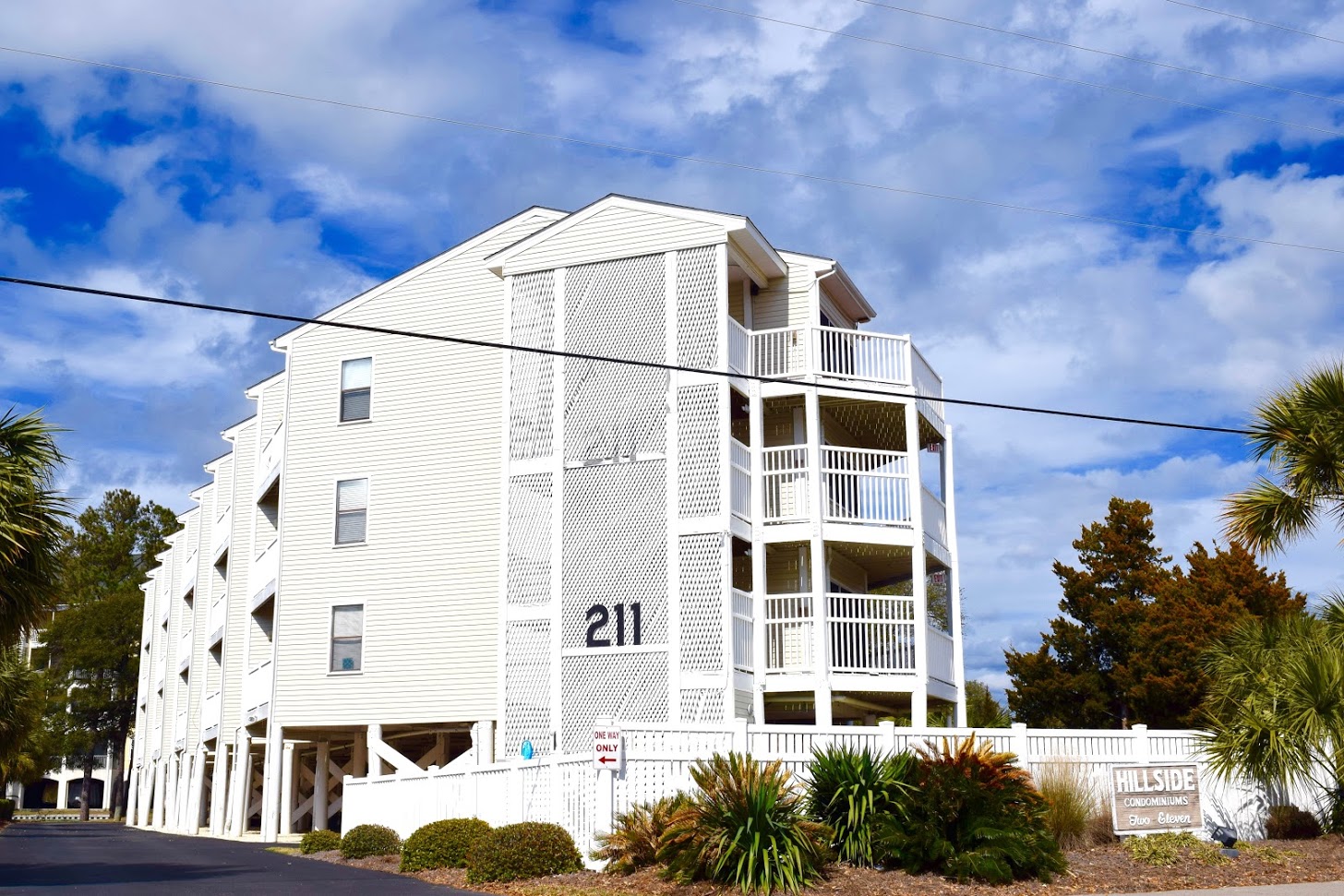 211 North Hillside Drive, North Myrtle Beach, SC 29582