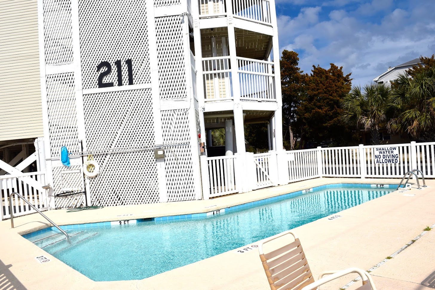 211 North Hillside Drive, North Myrtle Beach, SC 29582