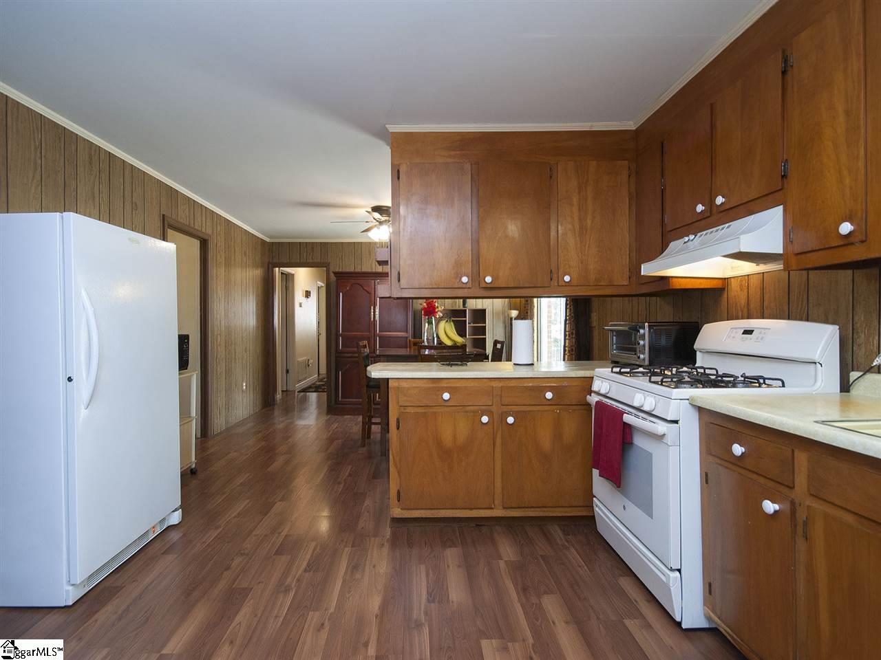 25 E Castle Drive, Greenville, SC 29605