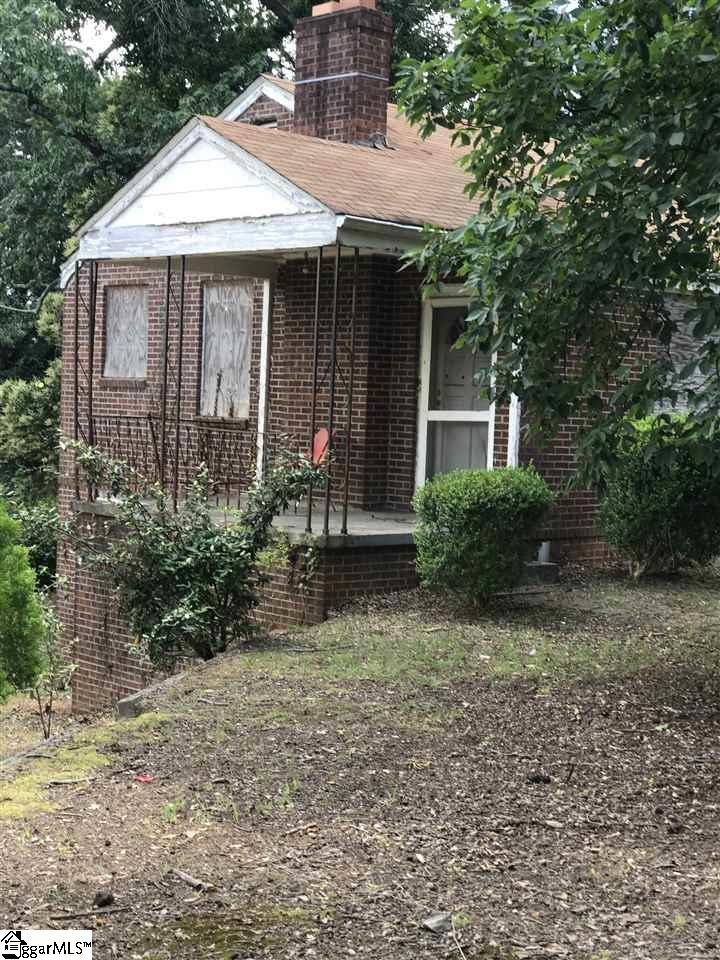 6 Hillside Lane, Greenville, SC 29605