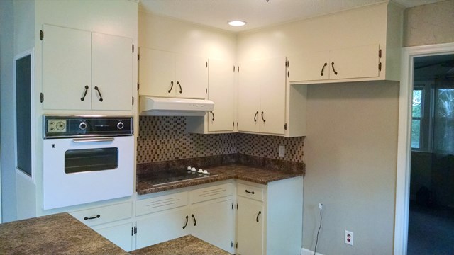 202 Hodge St, Abbeville, SC 29620