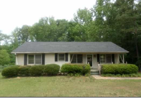 100 Oakridge StAbbeville, SC, 29620Abbeville County