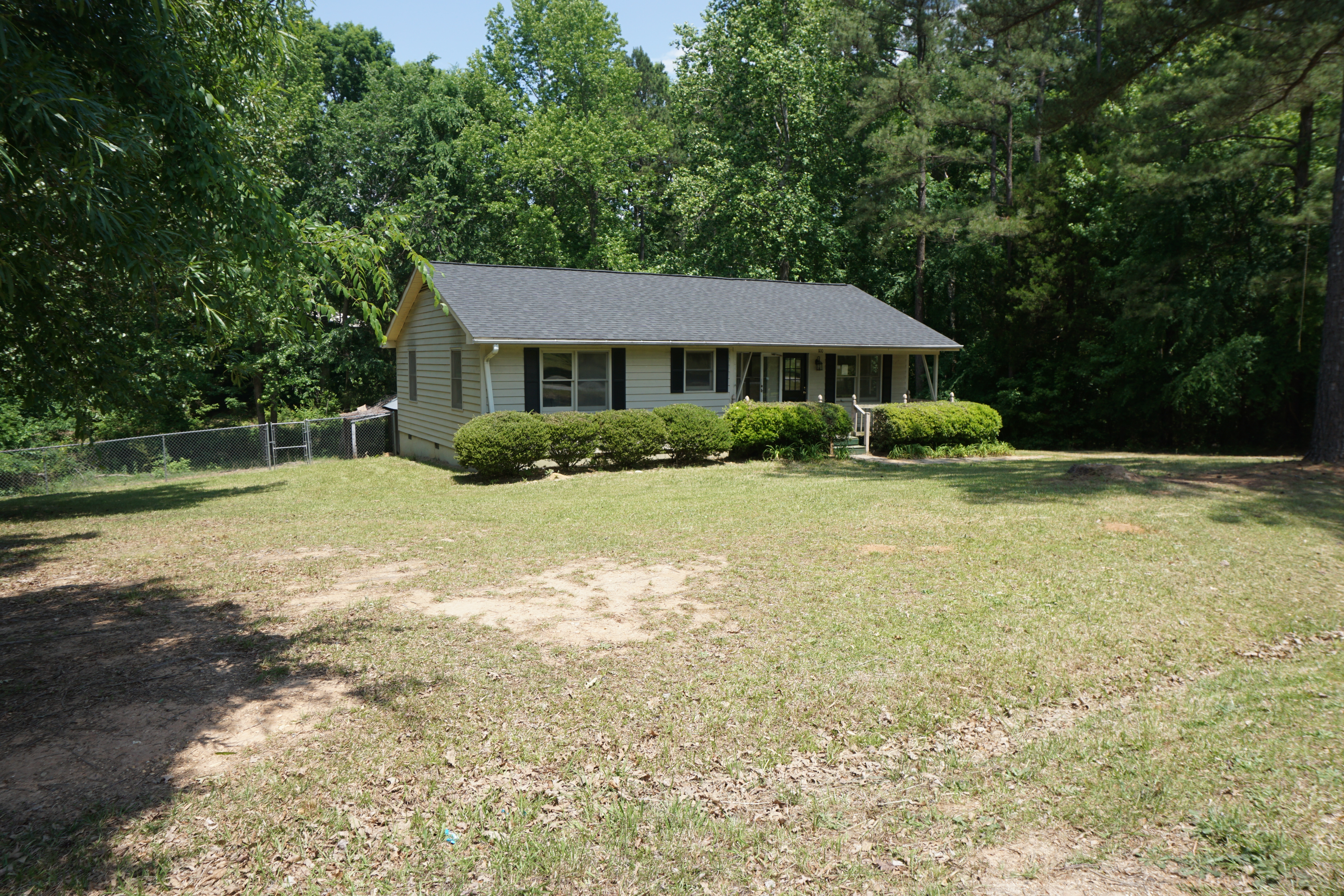 100 Oakridge StAbbeville, SC, 29620Abbeville County