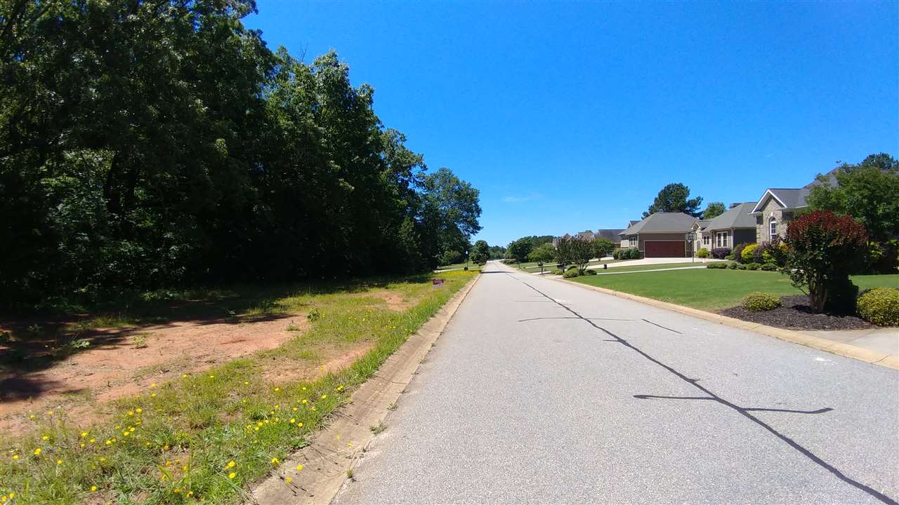 225Andalusian Trl, Anderson, SC 29621