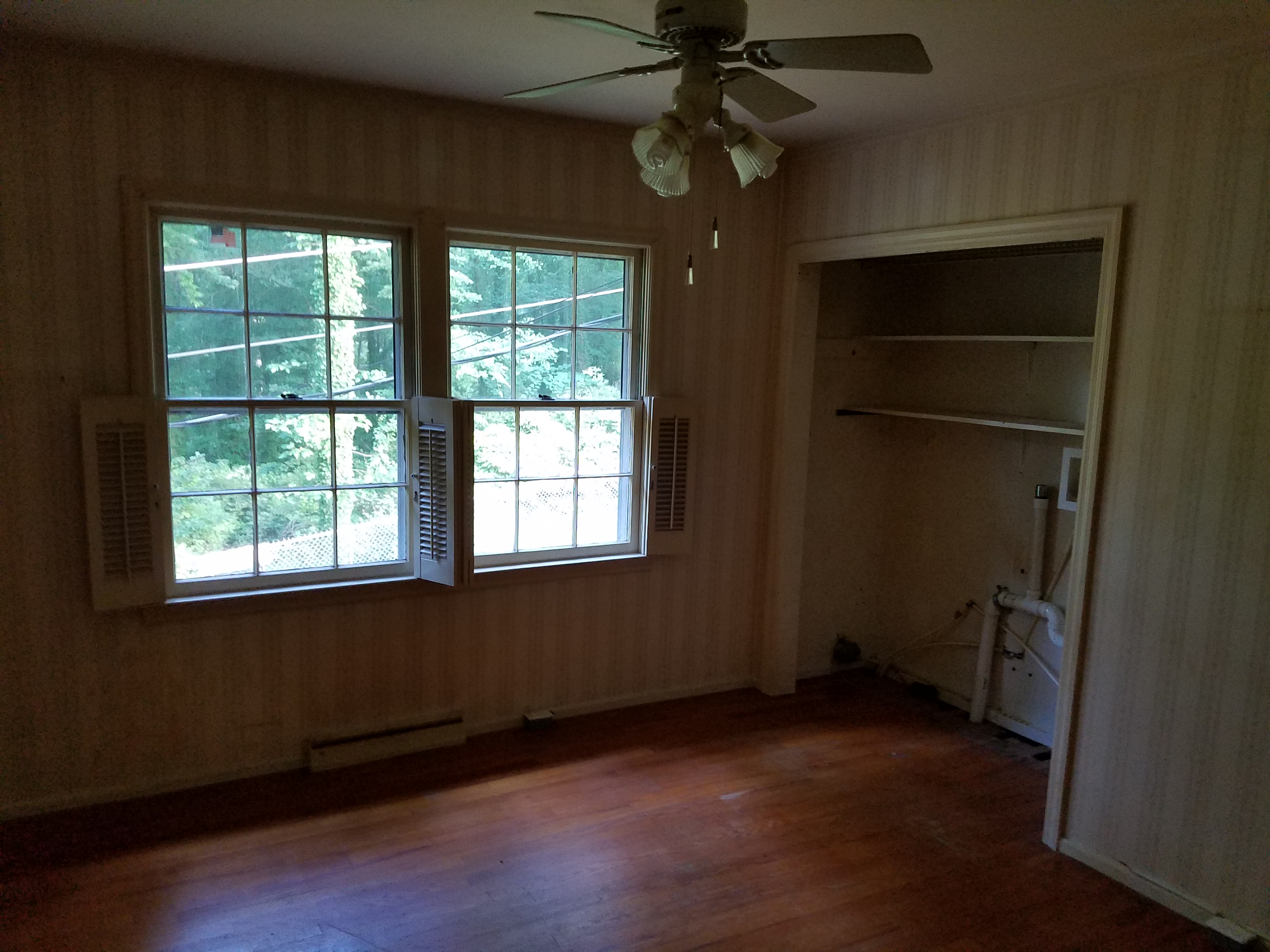 214 Forest Hill DriveAnderson, SC, 29621Anderson County