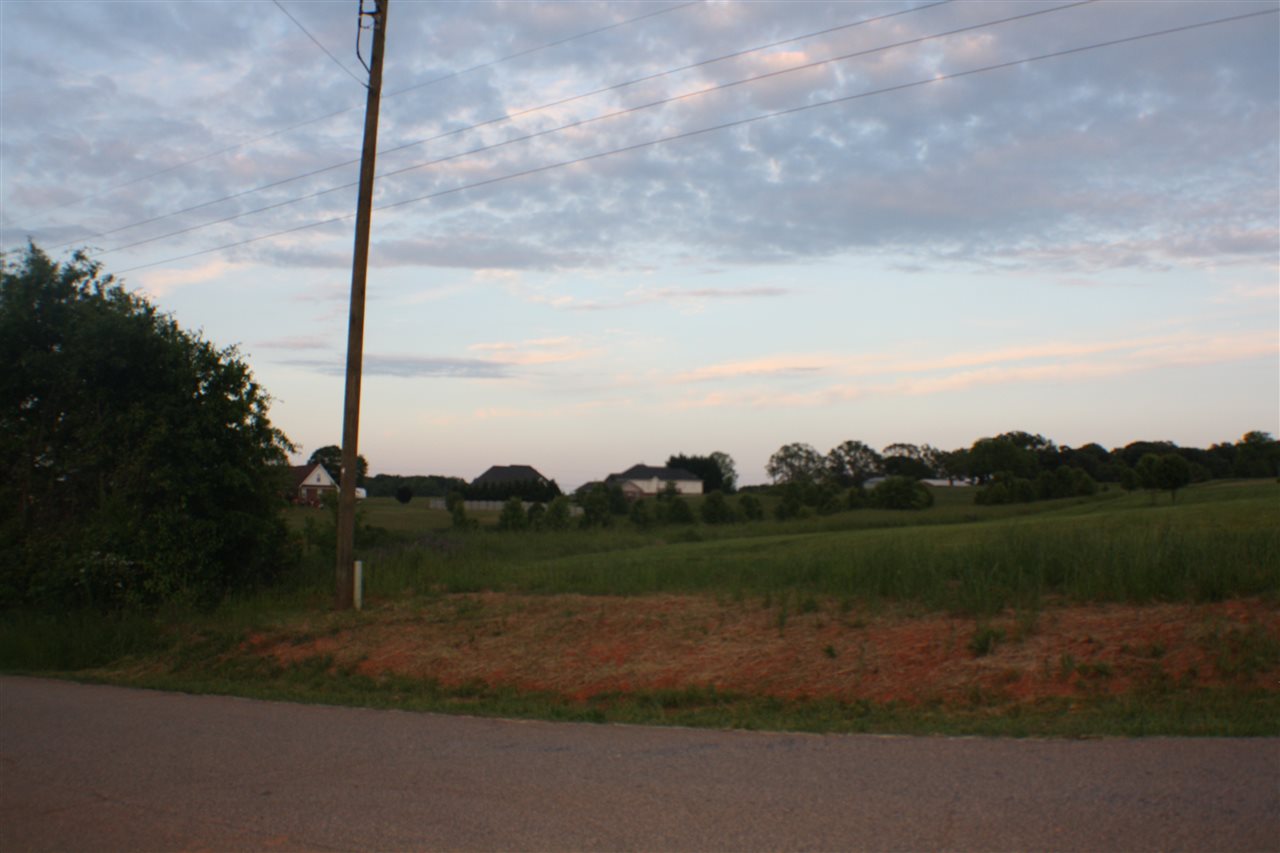 377Graham Rd, Anderson, SC 29625