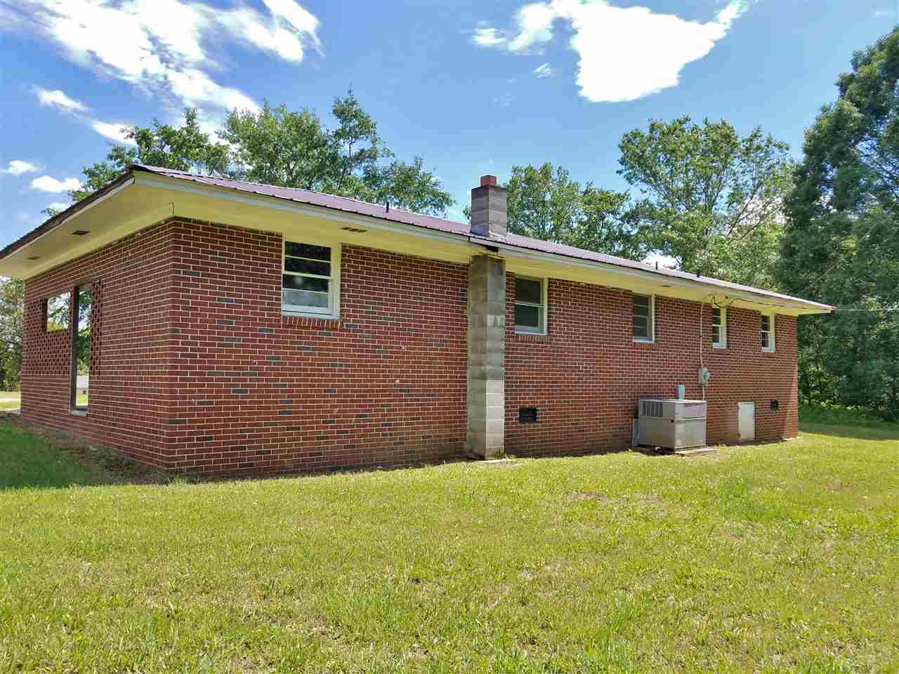 141Black Hill Rd, Due West, SC 29639