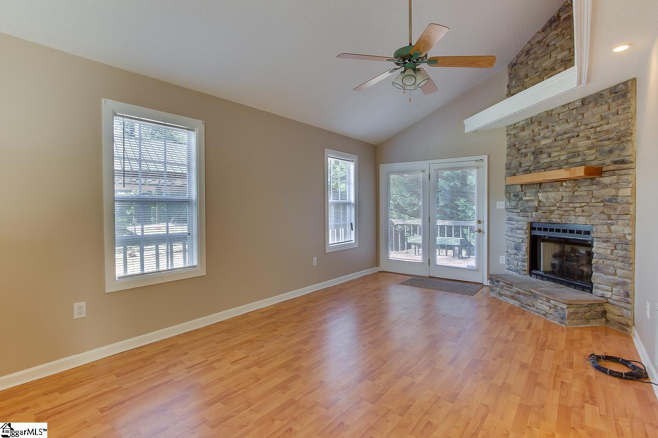 129 Lakehill Drive, Fair Play, SC 29643