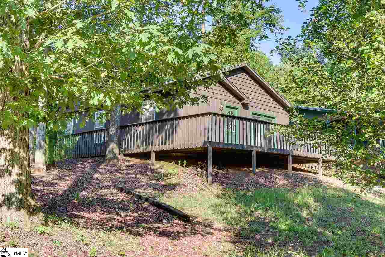 129 Lakehill Drive, Fair Play, SC 29643