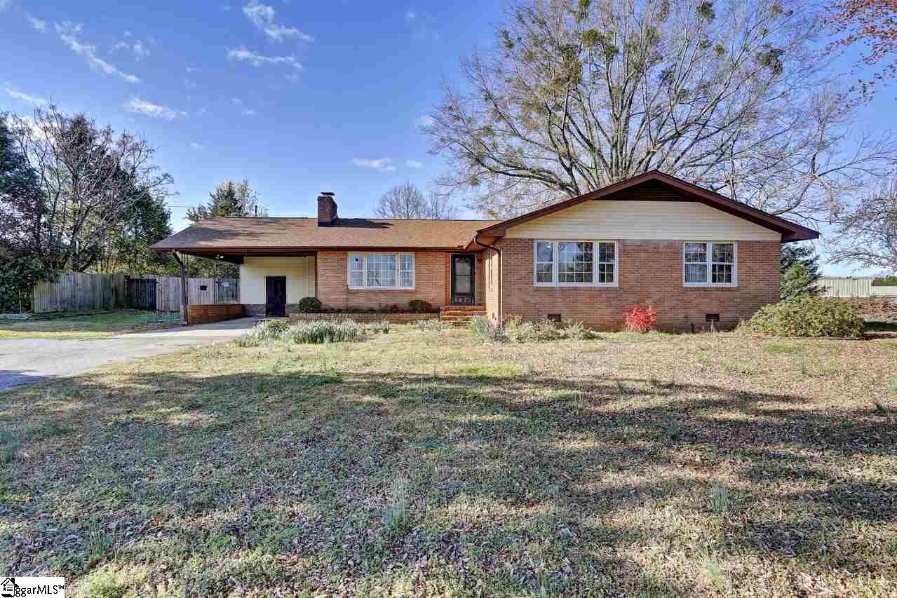 1182 N Old Laurens Road, Fountain Inn, SC 29644