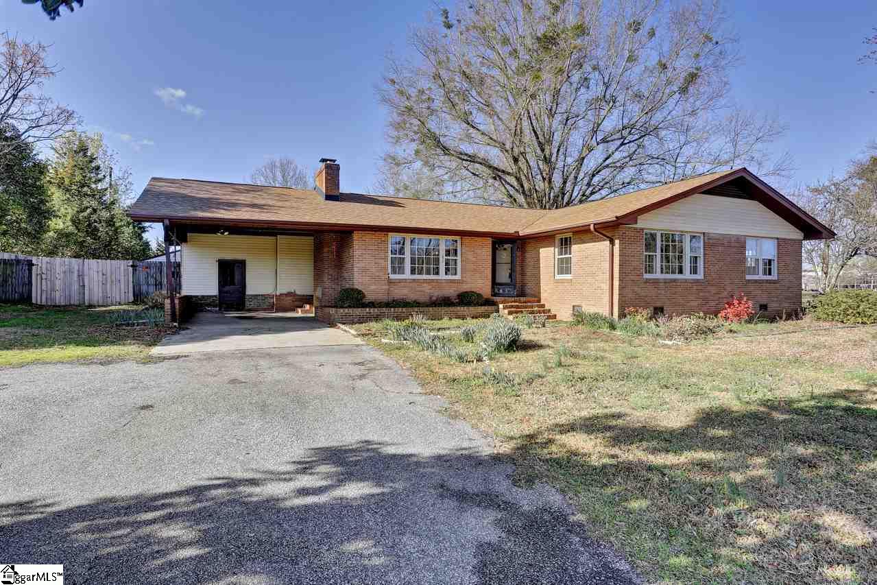 1182 N Old Laurens Road, Fountain Inn, SC 29644