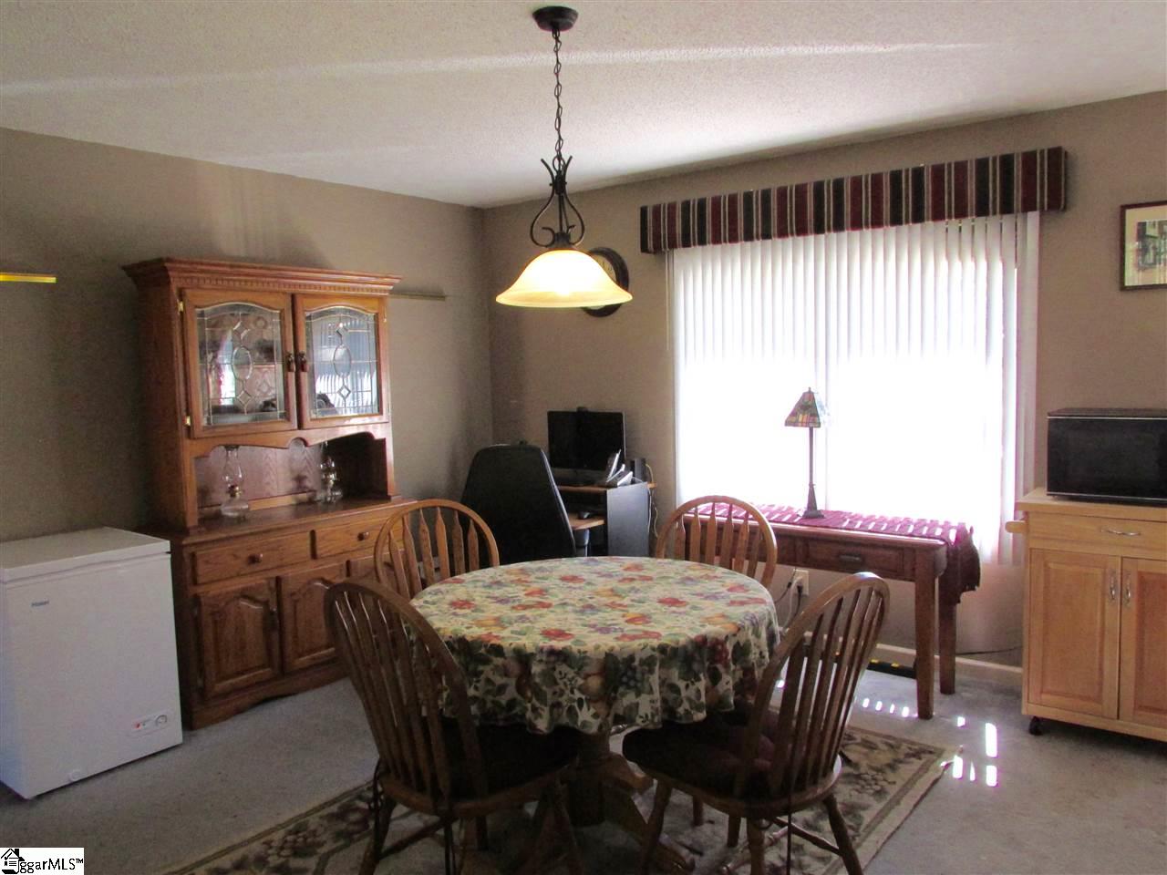 583 GARRETT Street, Fountain Inn, SC 29644