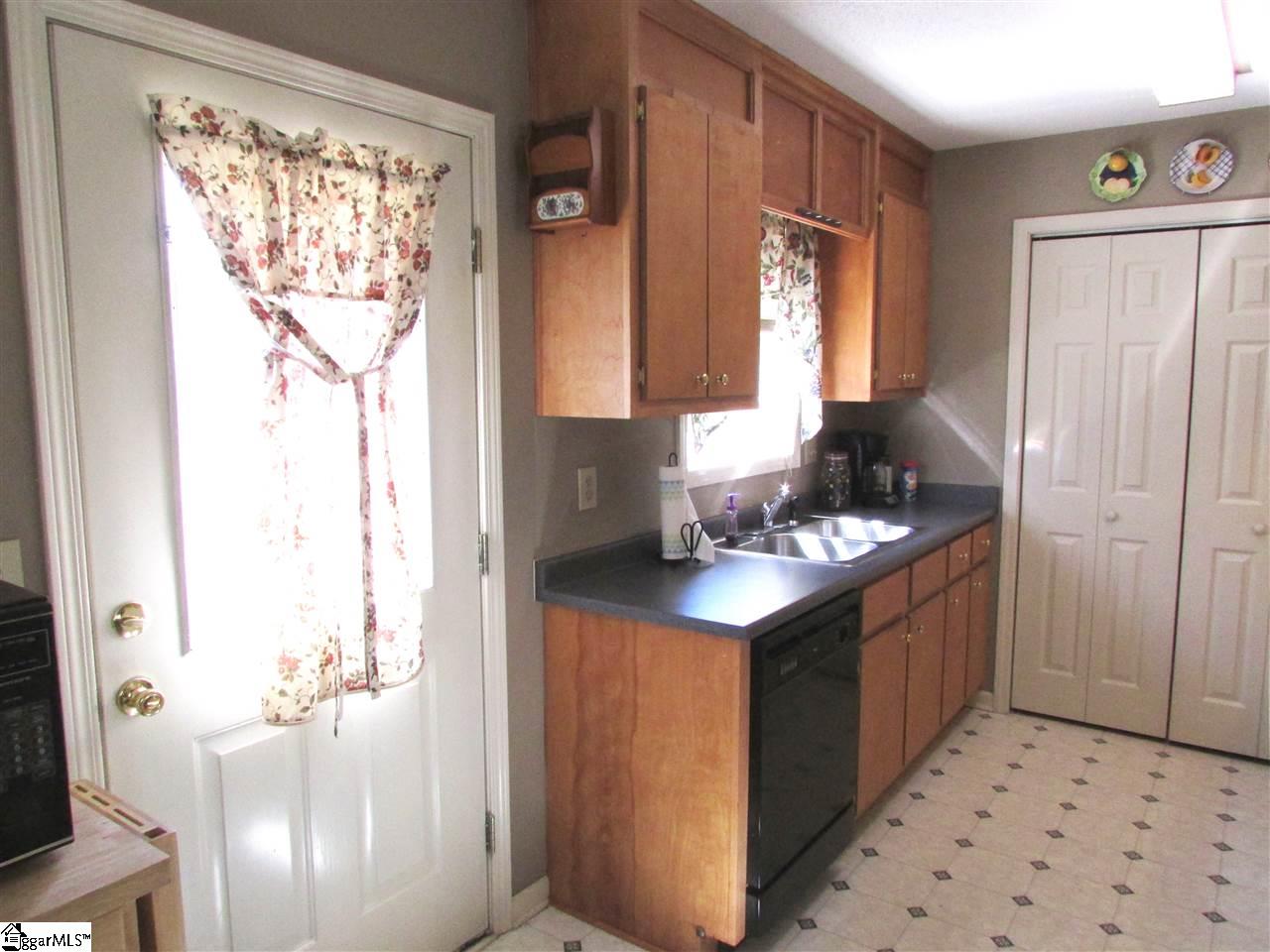583 GARRETT Street, Fountain Inn, SC 29644