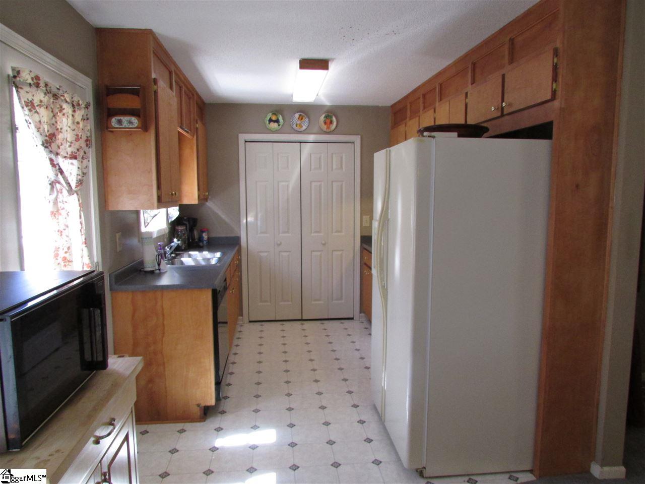 583 GARRETT Street, Fountain Inn, SC 29644
