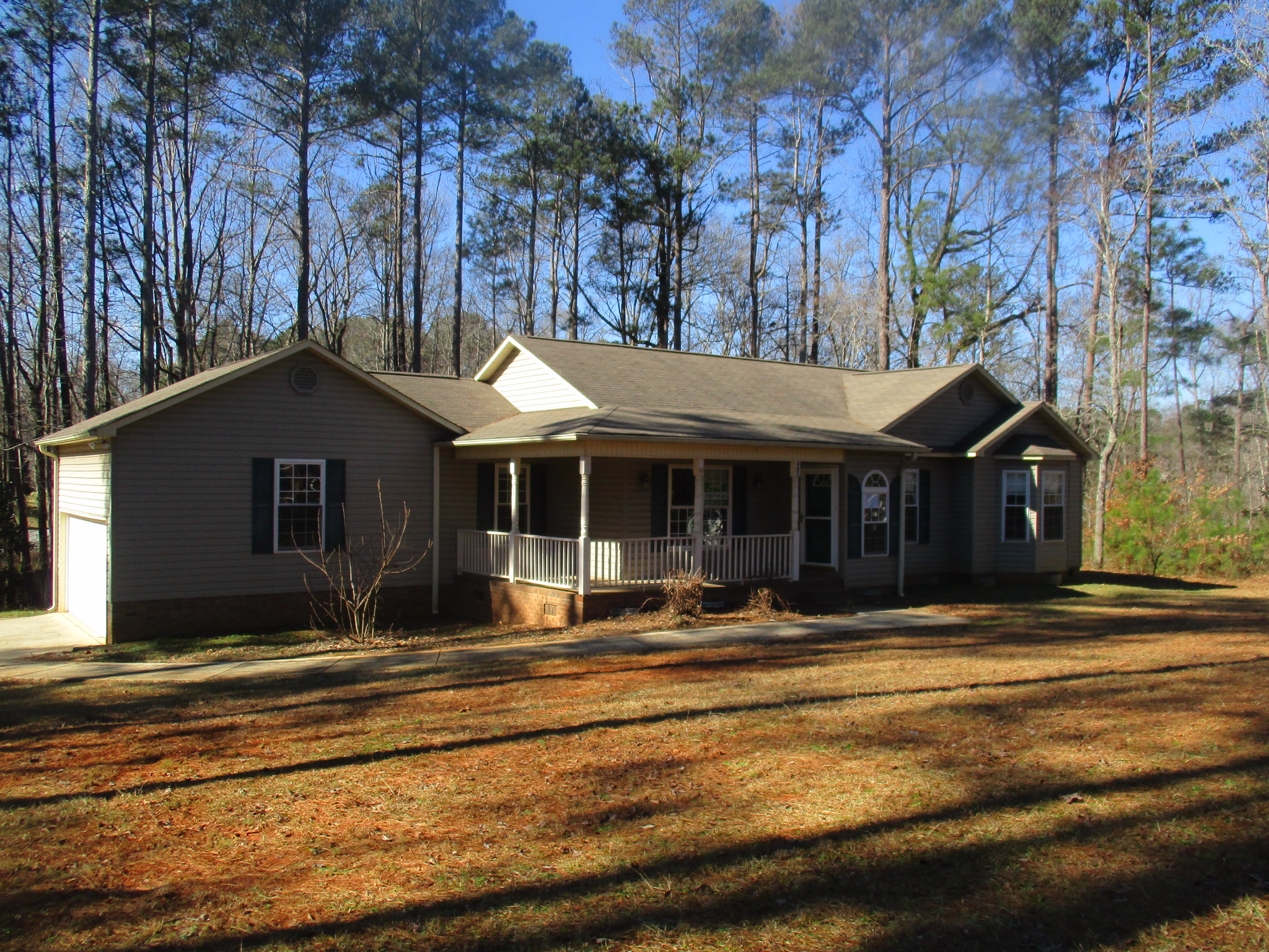 405 Fairforest DrGreenwood, SC, 29646Greenwood County