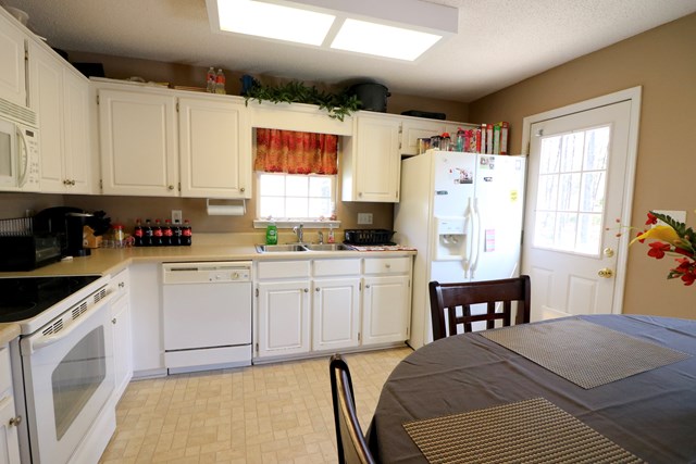 219 Saco Ave, Greenwood, SC 29646