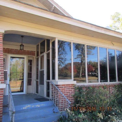 512 Cambridge Ave, Greenwood, SC 29646