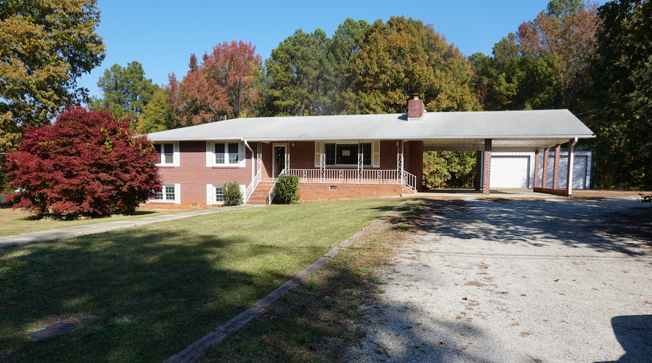 306 Fairforest DrGreenwood, SC, 29646Greenwood County