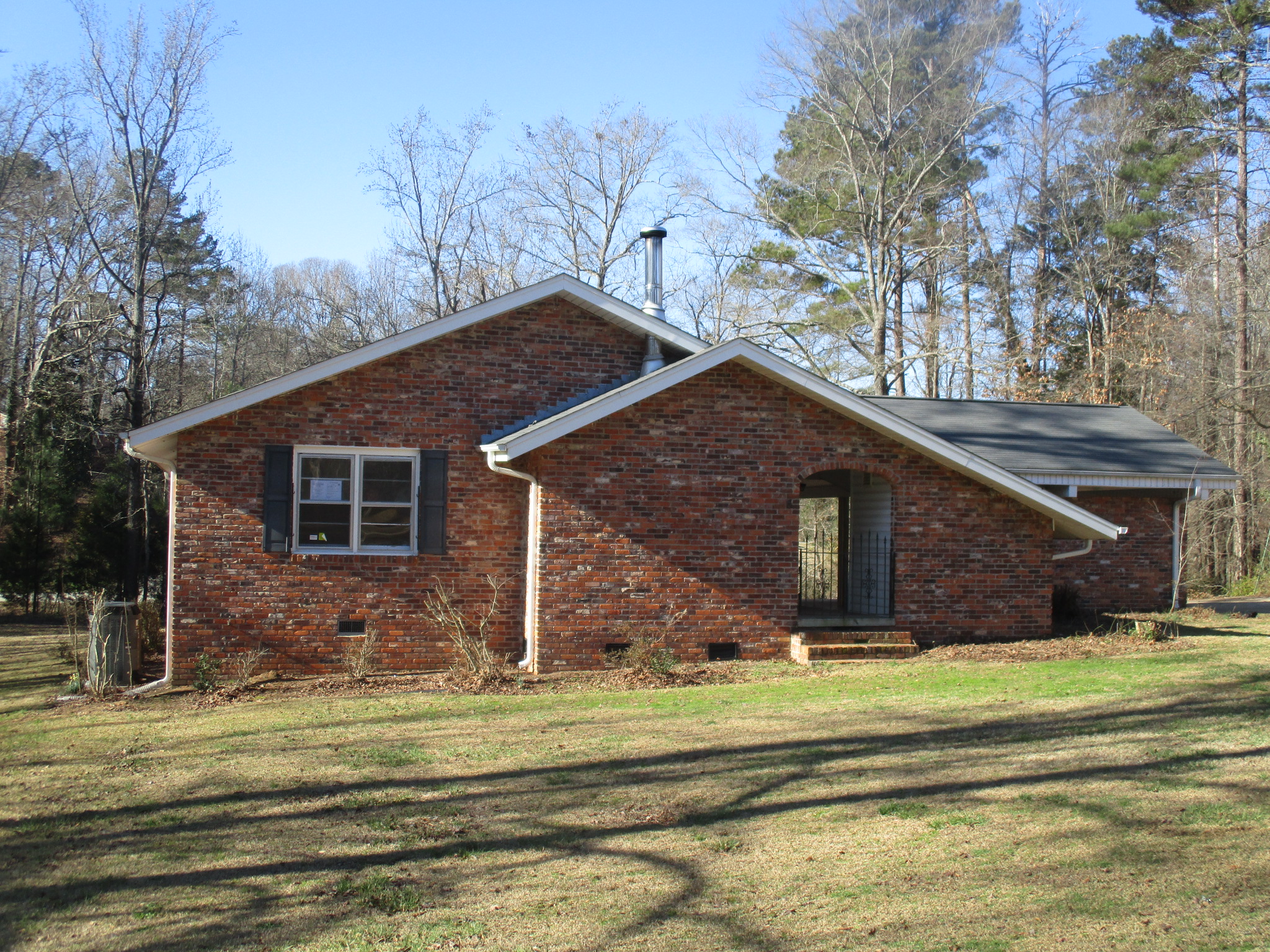 137 Avondale RdGreenwood, SC, 29649Greenwood County