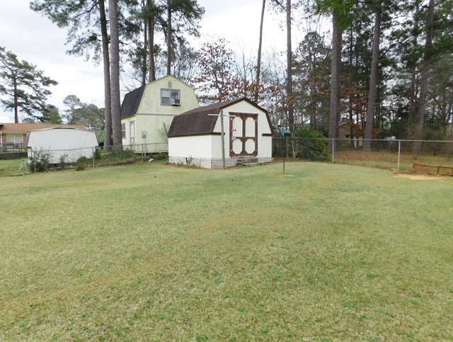 122 Manning Rd, Greenwood, SC 29649