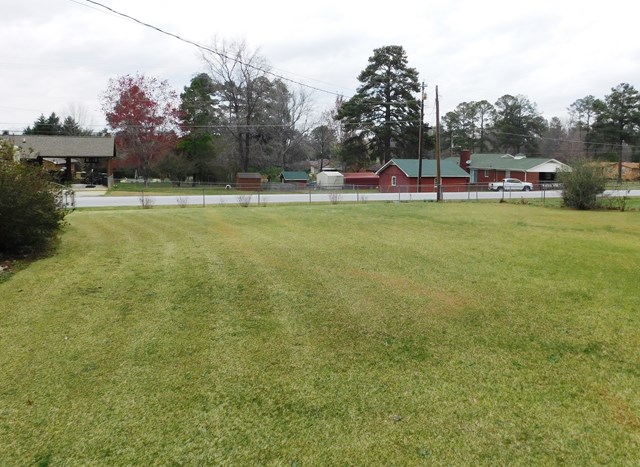 122 Manning Rd, Greenwood, SC 29649