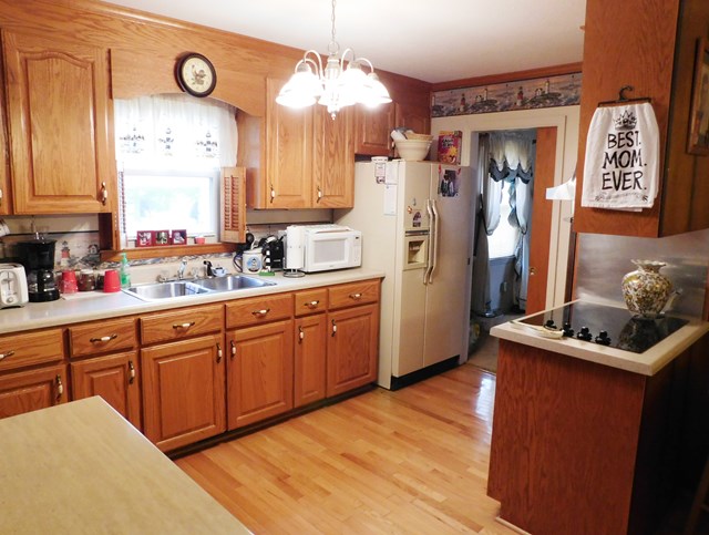 122 Manning Rd, Greenwood, SC 29649