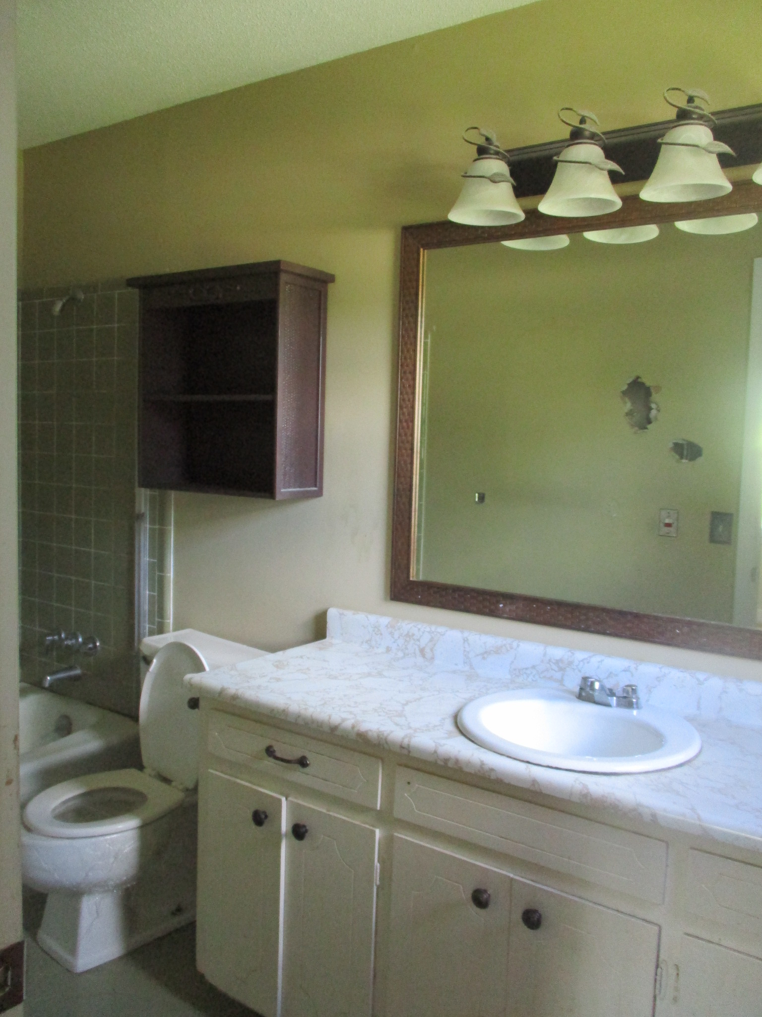 605 Colonial DrGreenwood, SC, 29649Greenwood County