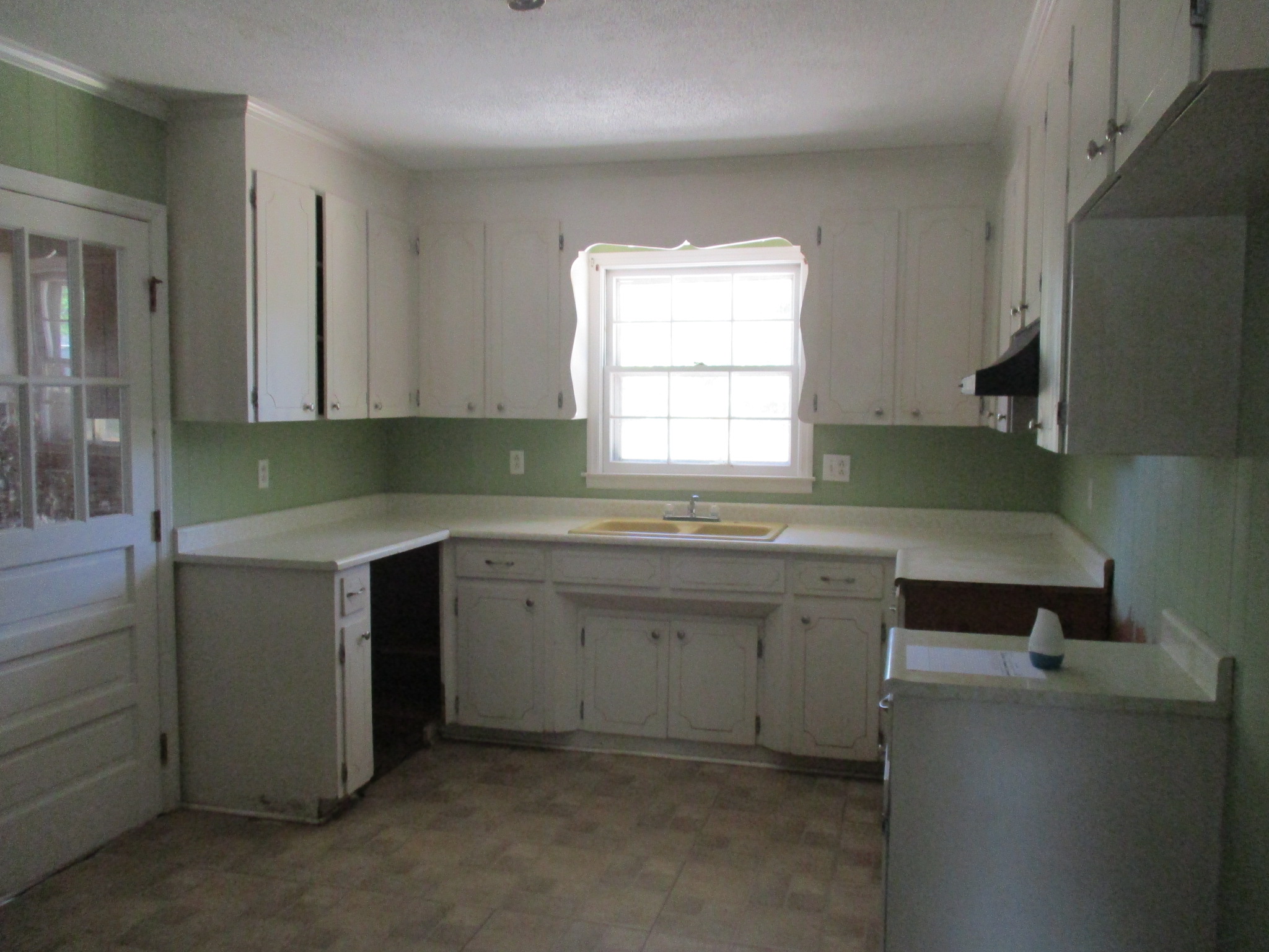 605 Colonial DrGreenwood, SC, 29649Greenwood County