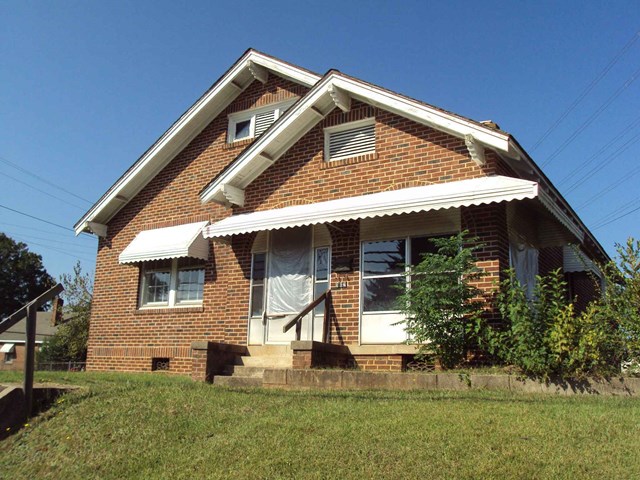 102 Kirksey Dr, Greenwood, SC 29649