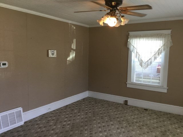 811 Durst Ave, Greenwood, SC 29649
