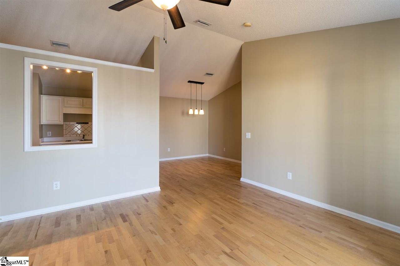 206 Pelham Square Way, Greer, SC 29650