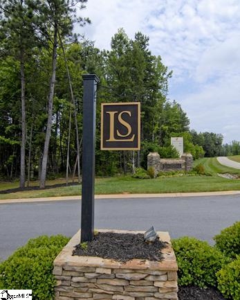 108 Greendale Lane, Greer, SC 29651