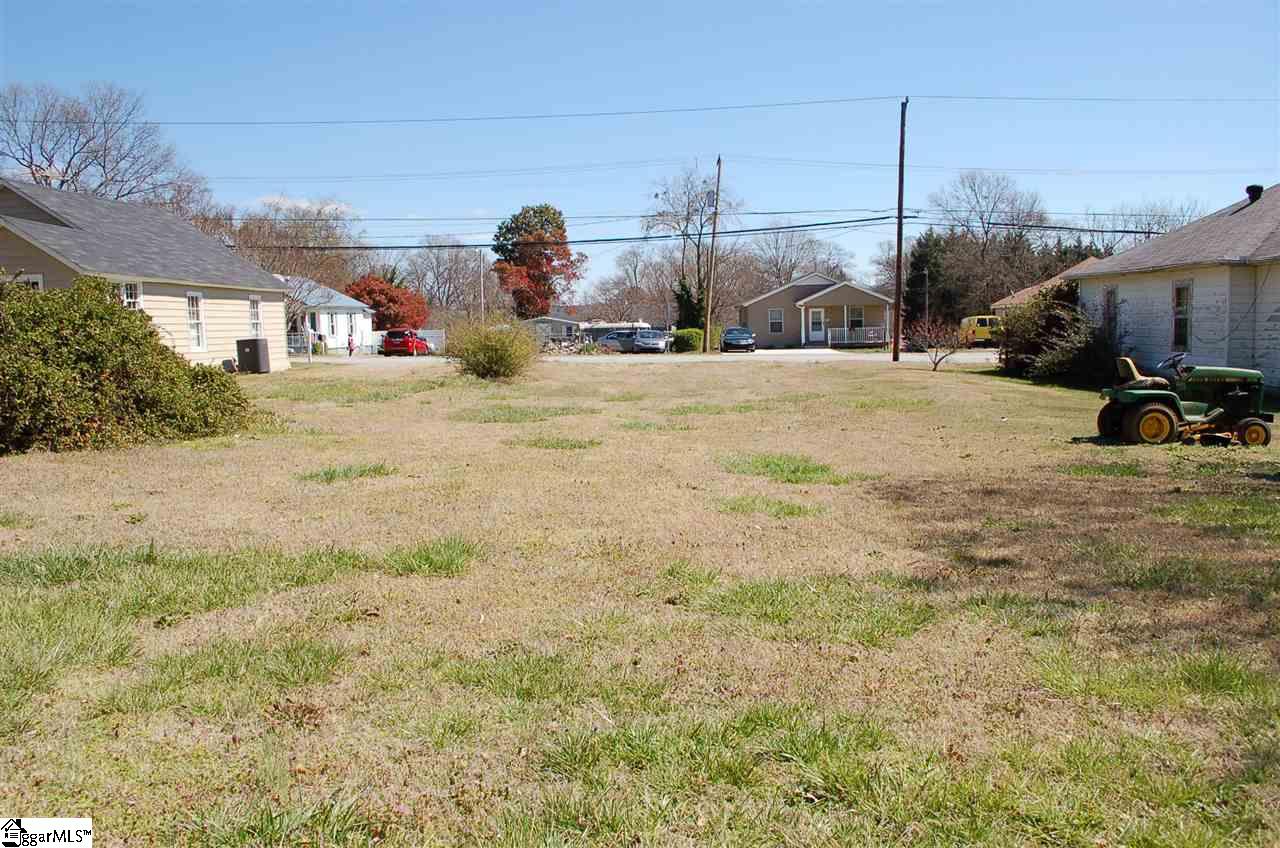 306 Poplar Drive, Greer, SC 29651