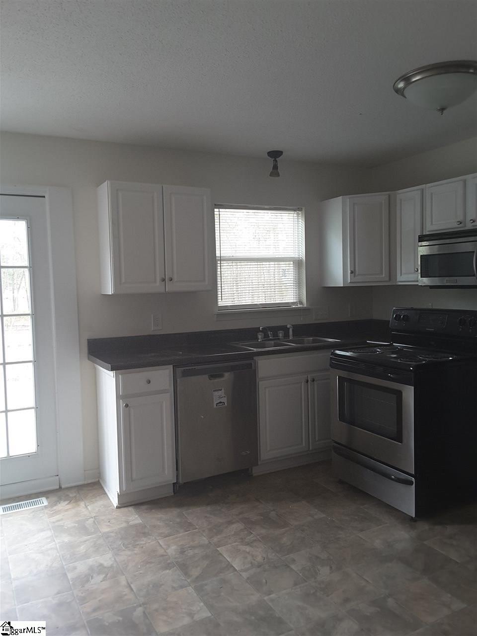 113 Oakwood Drive, Honea Path, SC 29654