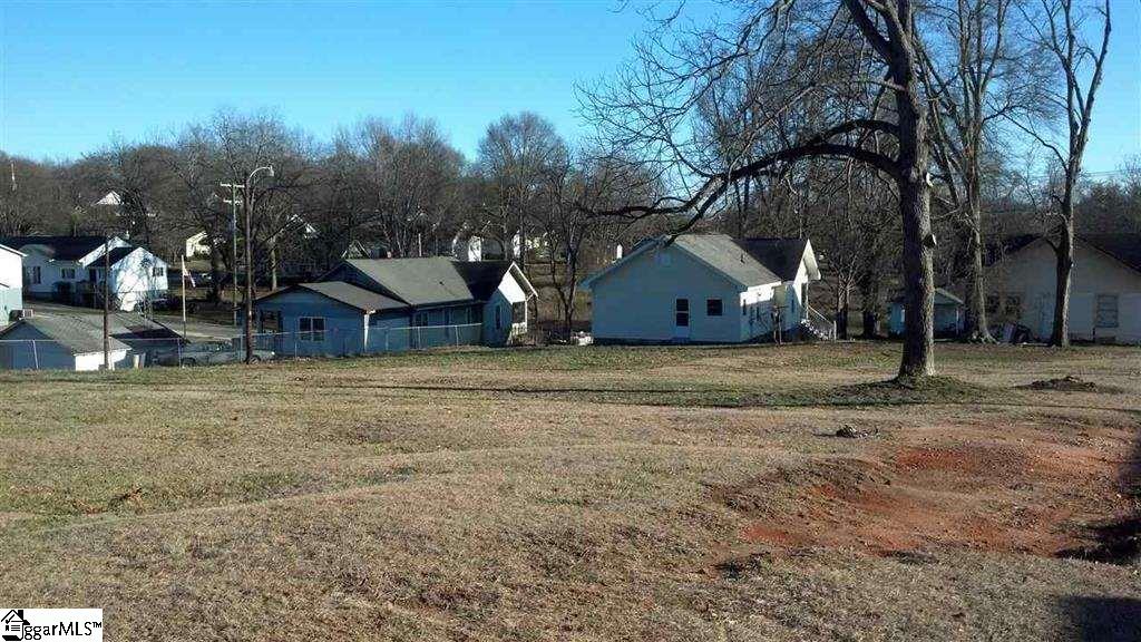 10 Park Plaza Drive, Liberty, SC 29657
