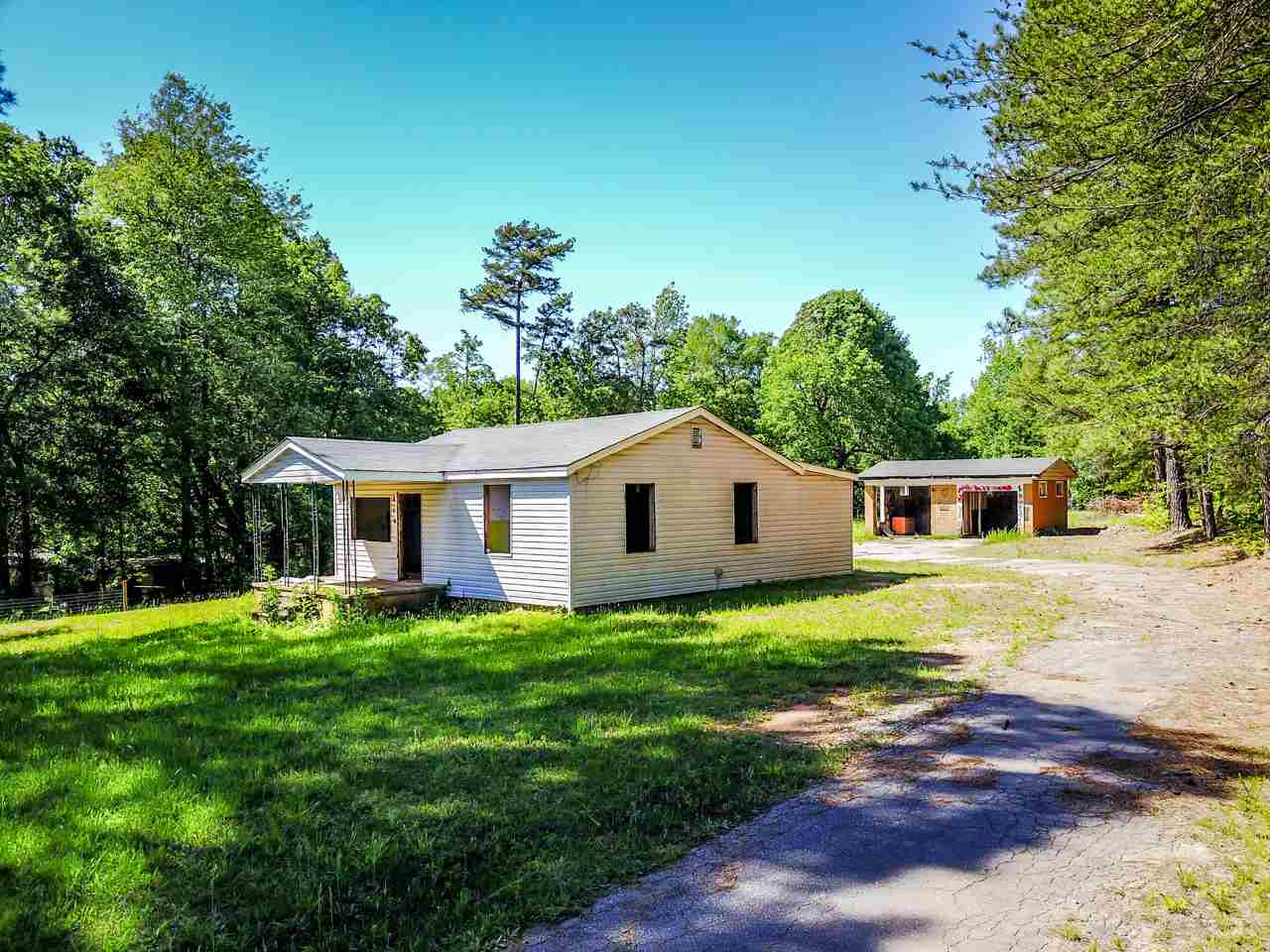 219 Five Forks Road, Liberty, SC 29657