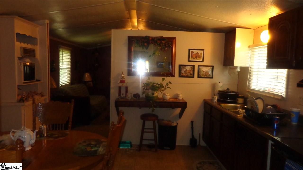318 Whte Oak Way, Marietta, SC 29661
