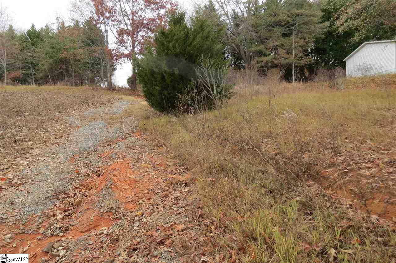 219 S Glassy Mountain Road, Pickens, SC 29671