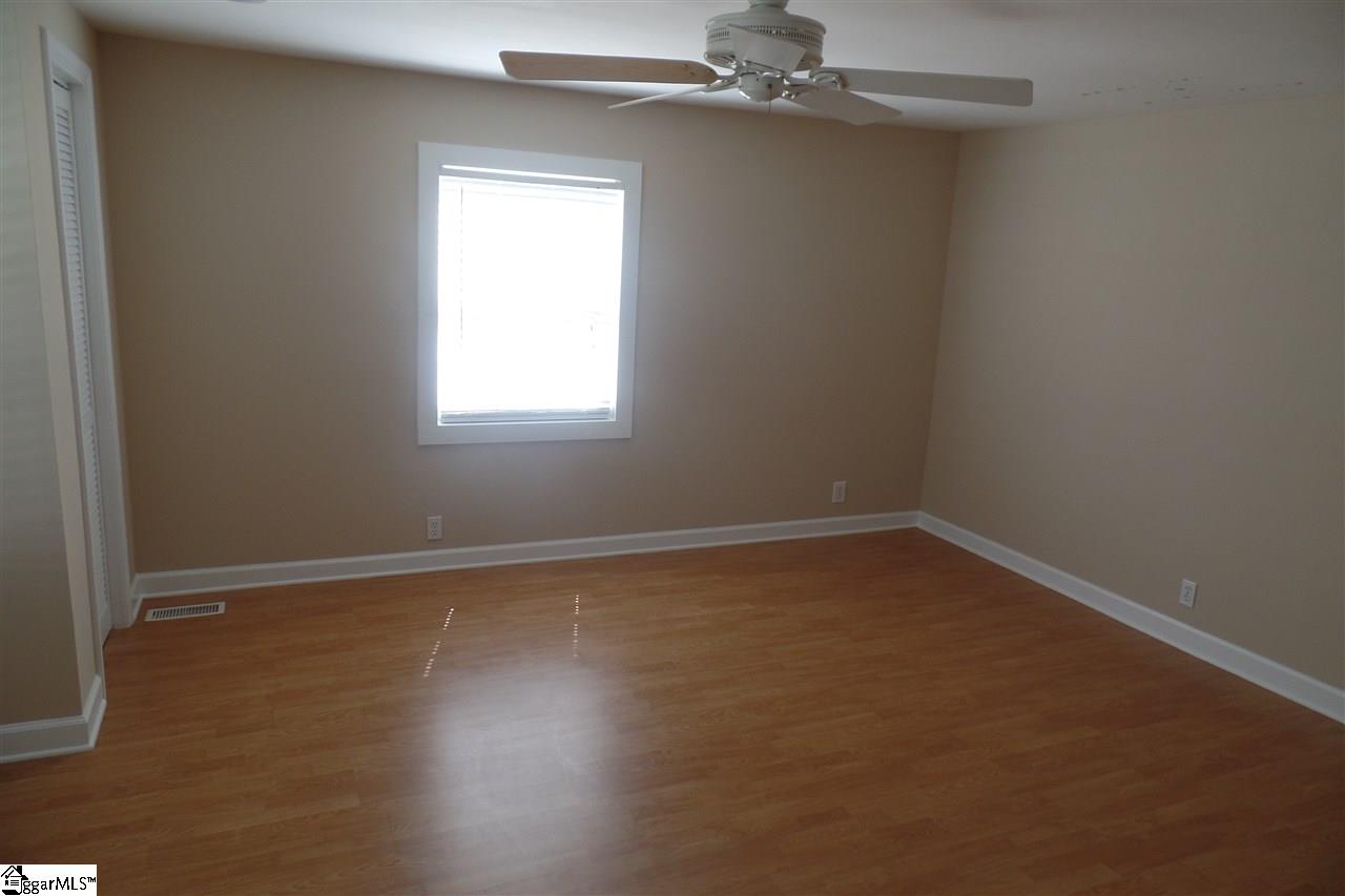 1009 Pine Street, Piedmont, SC 29673