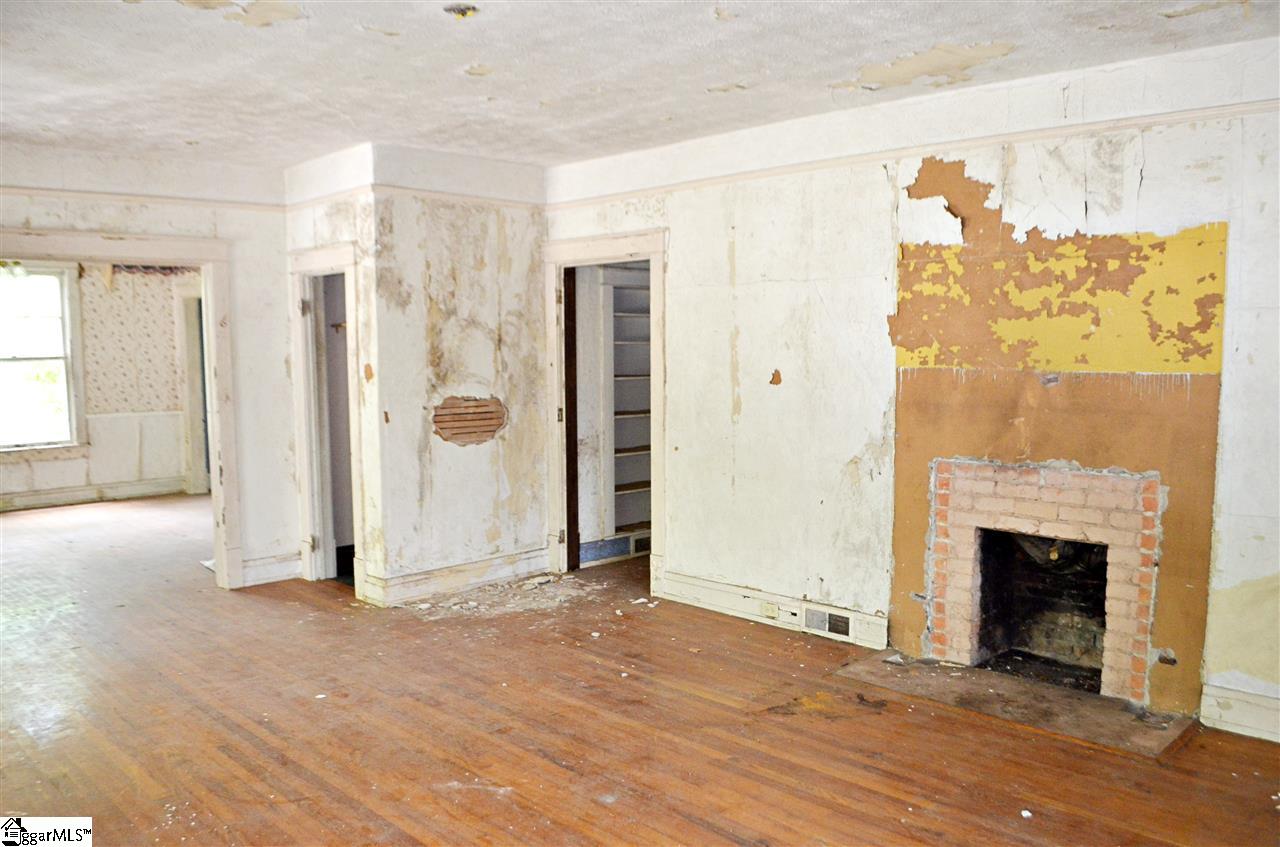 26 Main Street, Piedmont, SC 29673